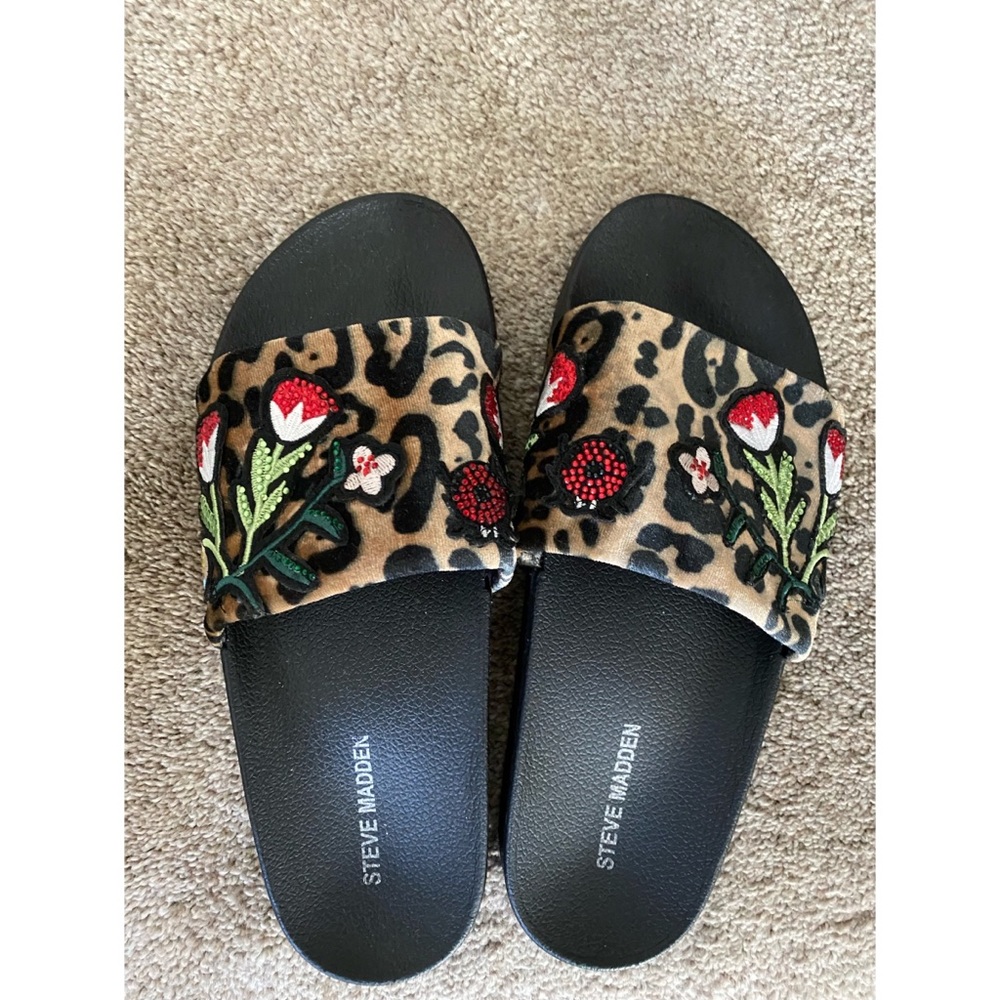 Steve Madden Slides